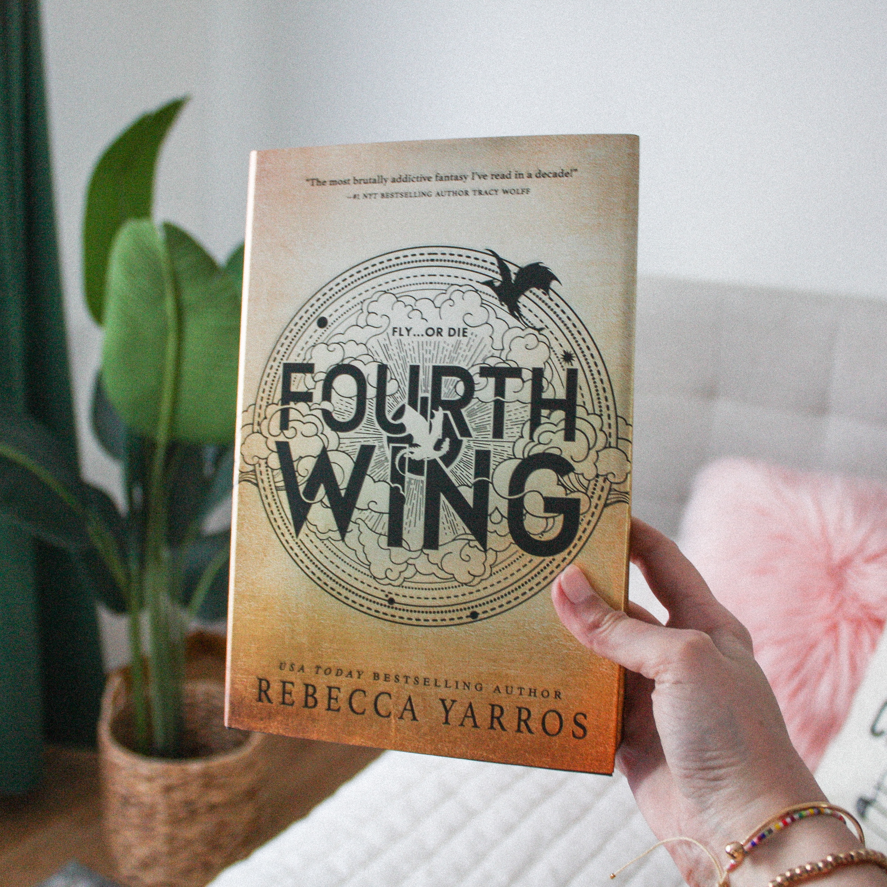 Read Fourth Wing Fourth Wing mini review – When I'm Reading